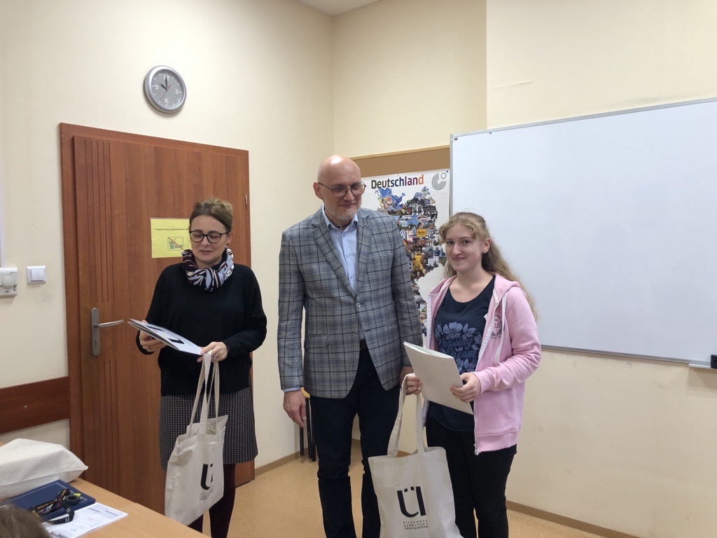 konkurs "Hier wohne ich" zorganizowanym przez Katedrę Języka Niemieckiego oraz Katedrę Literatury i Kultury Krajów Niemieckojęzycznych UWM w Olsztynie.